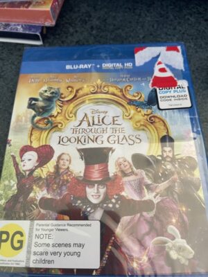 Alice Through The Looking Glass Blu-ray