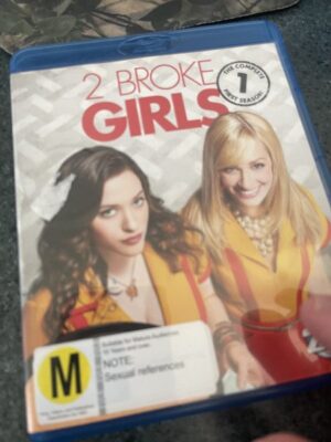 2 Broke Girls: Season 1 (2 Discs)
