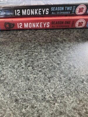 12 MONKEYS:SEASON 1 and 2 [Blu-ray]